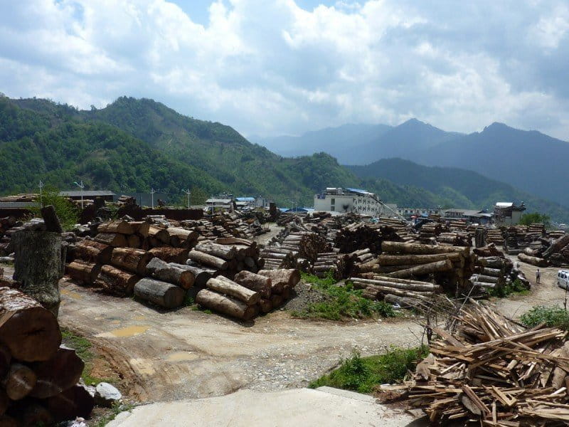 Pianma town, the main entry point for logs from Myanmar into Nujiang Prefecture, Yunnan (c) Environmental Investigation Agency