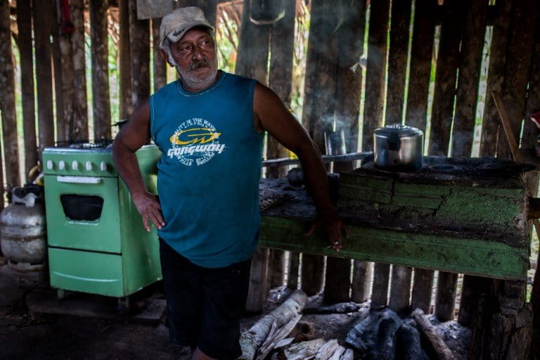 José Carlos Alves de Souza, who cooked lunch for the team. Photo by Maurício Torres