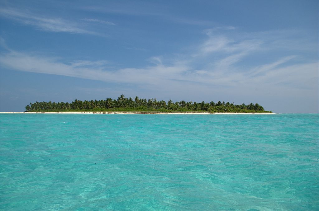 Lakshadweep's tiny islands are almost completely dependent on healthy growing coral reefs for their existence, Arthur said. Photo by Lenish Namath, Wikimedia Commons, CC By-SA 3.0. 