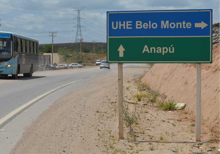 A workers bus approaches the Belo Monte mega-dam, the fourth largest hydroelectric project in the world. Photo by Zoe Sullivan 