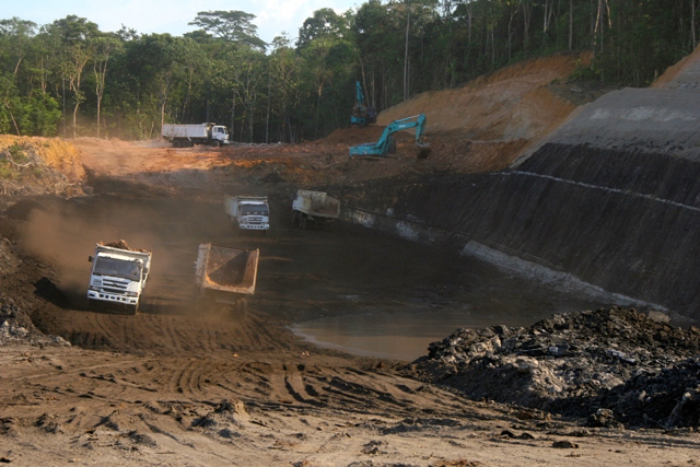 Coal mining operation in Jambi. Photo by Feri Irawan.