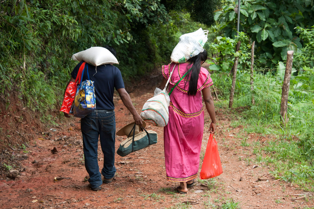 Residents of Kiad in Panama’s indigenous Ngäbe-Buglé semi-autonomous region retur home after shopping in the nearby town of Tolé. Photo by Camilo Mejia Giraldo