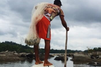 Caboco on a Sunday fishing trip. Photo by Maximo Anderson for Mongabay.