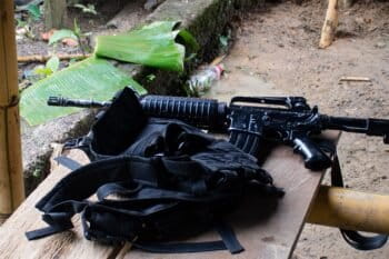 A rebel's weapon and holster. The ELN mostly uses M16, AK47s and Ghalils, Noanamá, Chocó. Photo by Maximo Anderson/Mongabay.