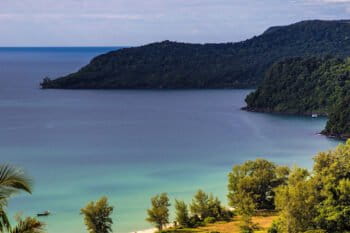 Koh Rong Sanloem, one of seven islands that make up Cambodia’s new Koh Rong Marine National Park. Photo by Wikirictor via Wikimedia Commons (CC BY-SA 4.0).