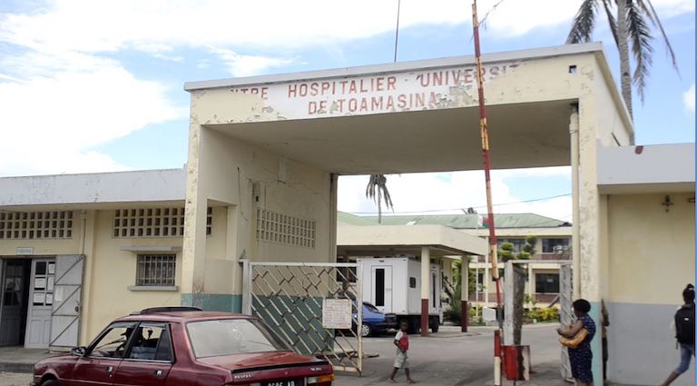 The University Hospital Center of Analankininina, in Toamasina. Lucien Razafindrakoto, a doctor and vice director of the pneumonology department at the hospital, said that health complaints among the population of Toamasina are not connected to Ambatovy. Image by Riana Raymonde Randrianarisoa for Mongabay.