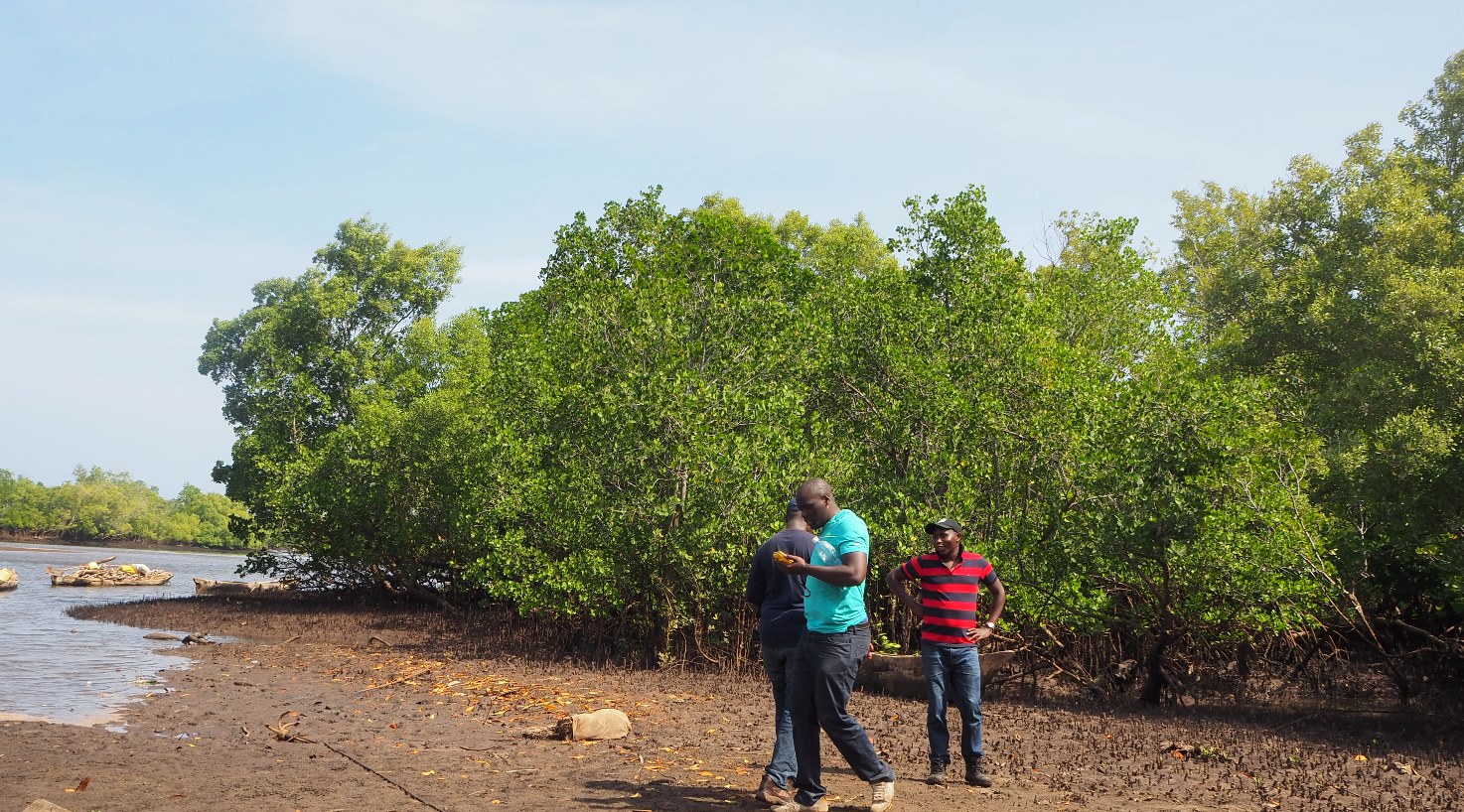 Part of the Forest2020 team during fieldwork in Kwale County at Kenya’s coastal strip, which borders the Indian Ocean. Because of the water body, the area experiences persistent cloud cover, making data collection with optical imaging satellites challenging.