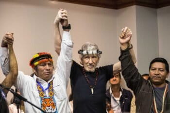 Indigenous leaders in Ecuador stand with Roger Waters at a press conference in Quito on November 20, 2018. Photo by Jonatan Rosas.
