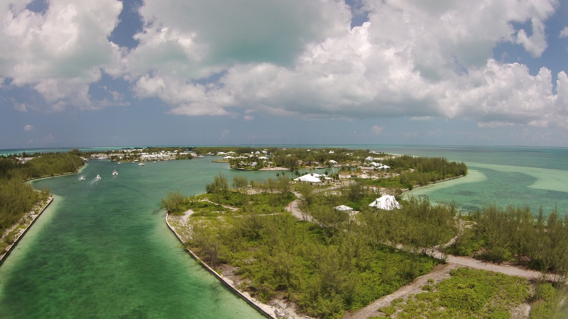 Treasure Cay, a developed site, was an example of conditions experiencing denser infrastructure development. The high human impact was reflected in lower numbers of marine animals in the drone footage. 