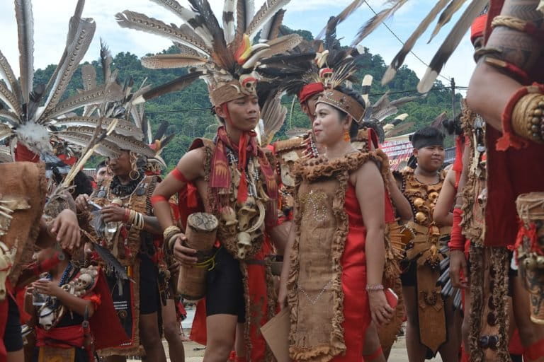 West Kalimantan Traditional Clothes, by Paksi Jati Pertoleum