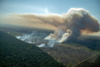 Forest fire in a deforested area in an undesignated public forest in Porto Velho, Rondônia on July 29, 2021. Photo © Christian Braga / Greenpeace