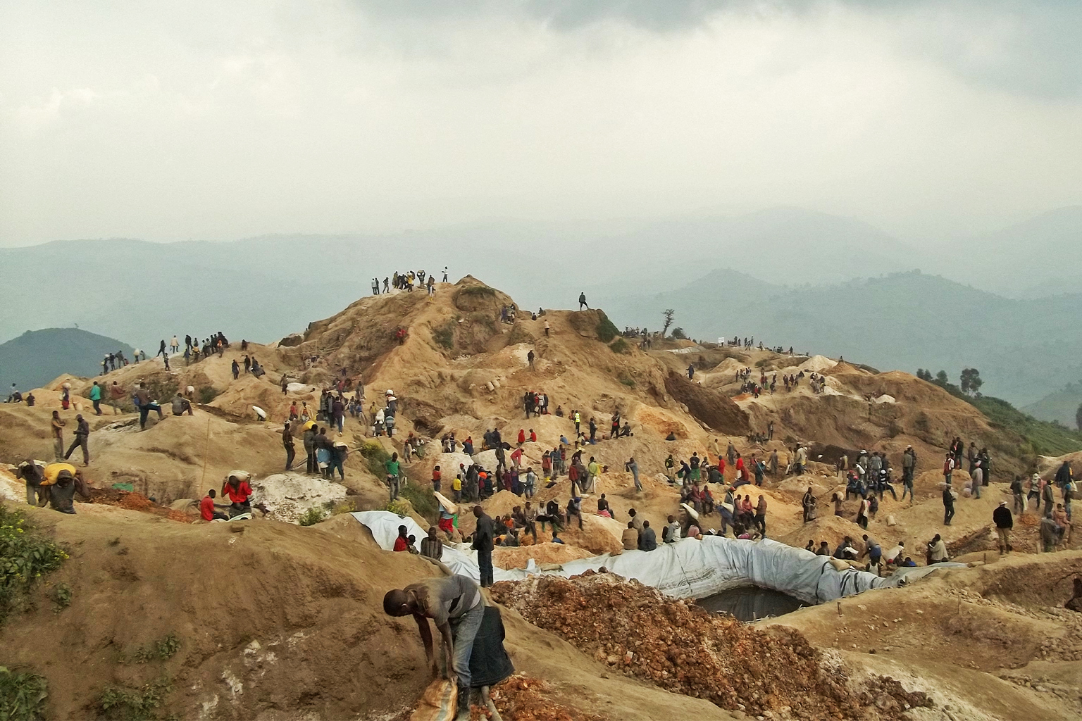 Coltan mine on the Société Minière de Bizunzu concession in North Kivu.