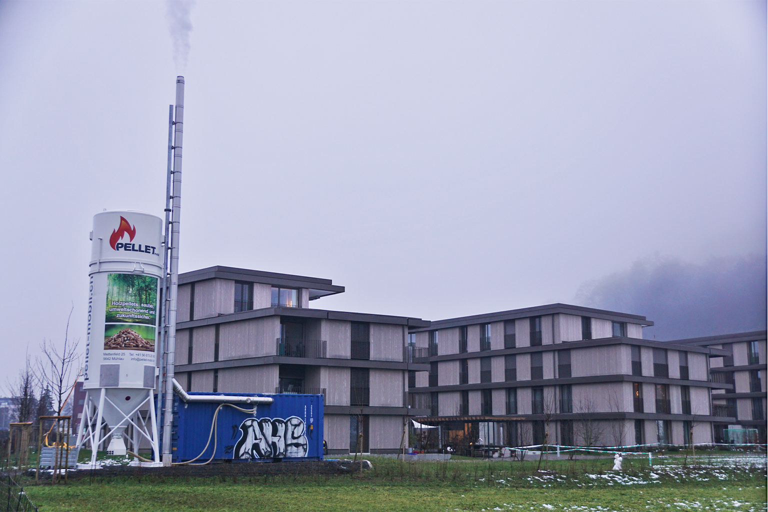 Mobile pellet boilers are often used to dry out new buildings