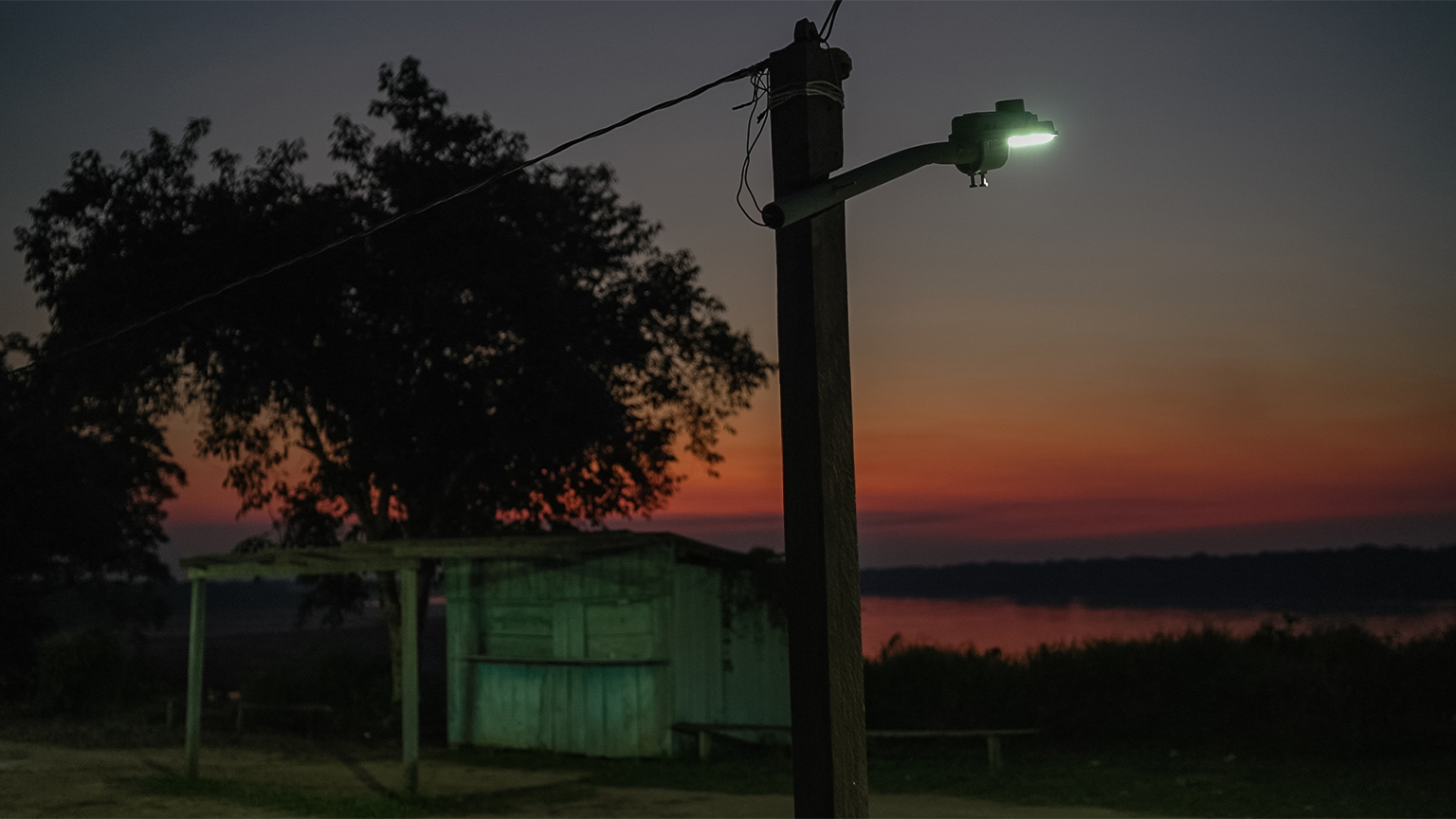 A street light in Terra Firme.