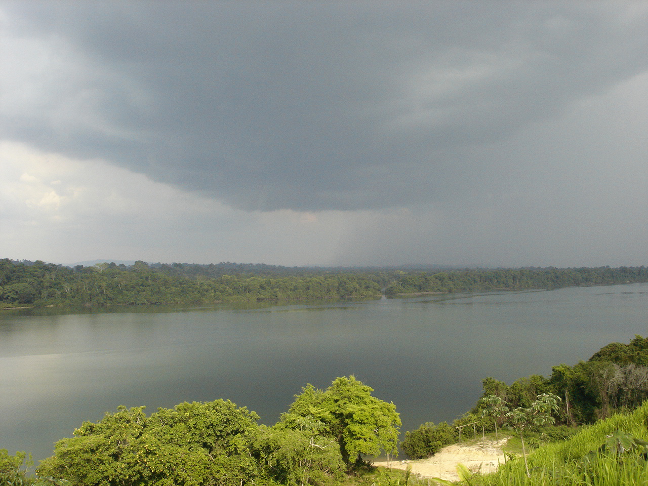 Apyterewa territory across the Xingu River.