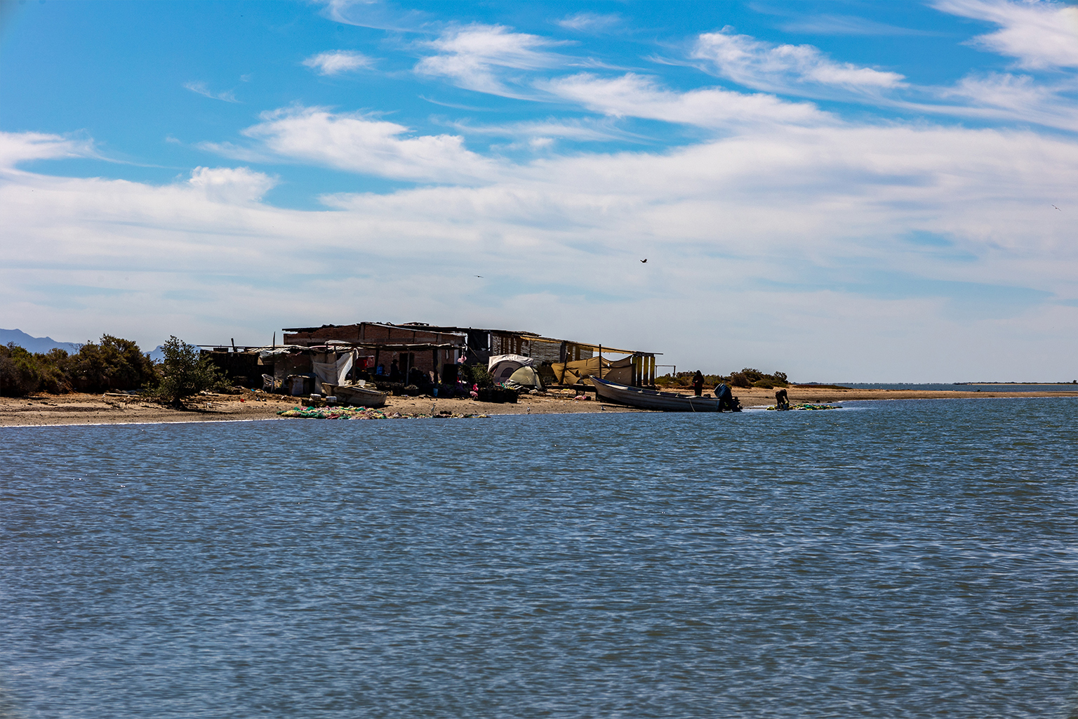 A Yaqui fishing village on the shores of Guasimas Bay. Image by Abimael Ochoa Hernández.