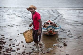 Fishers from the community of Iguaiba, in the Alcântara Quilombo.