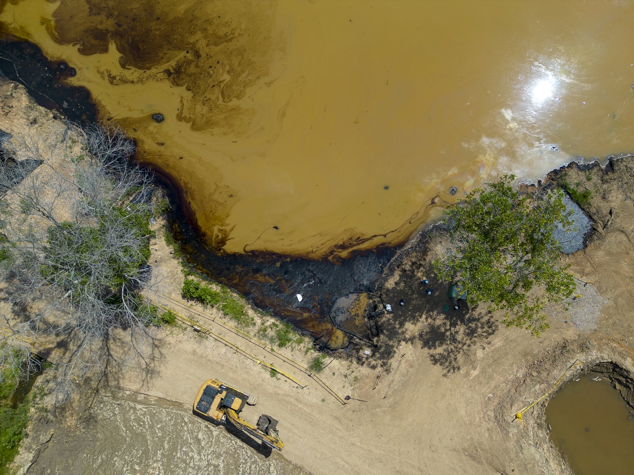 oil spill river