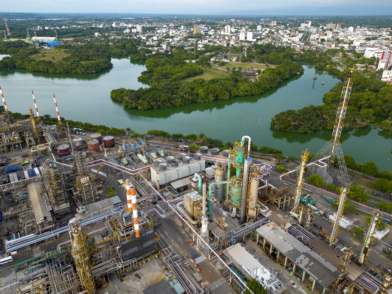 oil refinery
