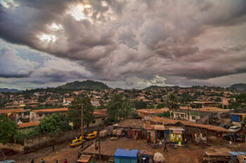 Biyem-Assi is one of the most populous districts, with nearly 49,000 inhabitants, not far from the city center.