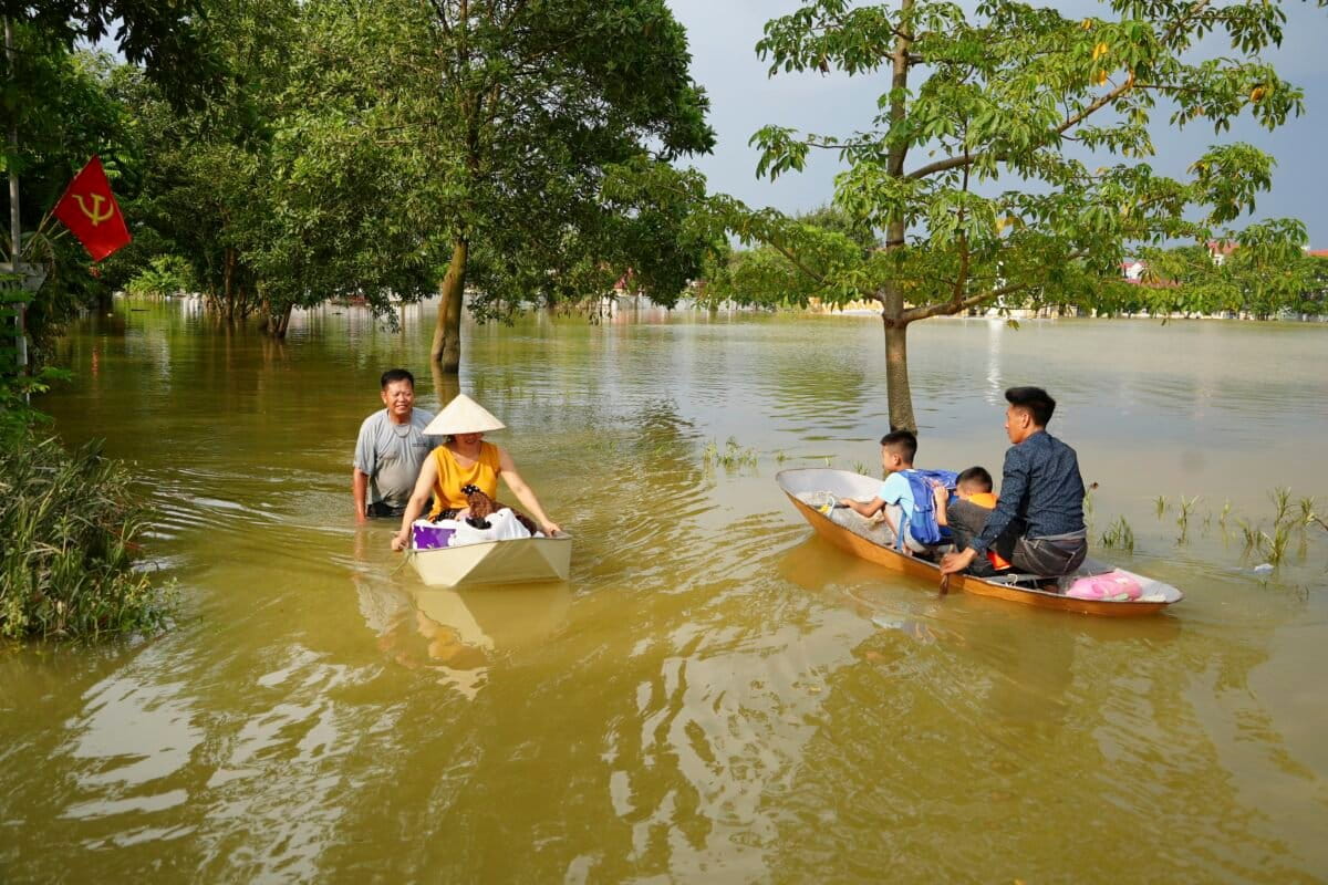 Vietnam evacuates hundreds of thousands as typhoon Kajiki nears landfall