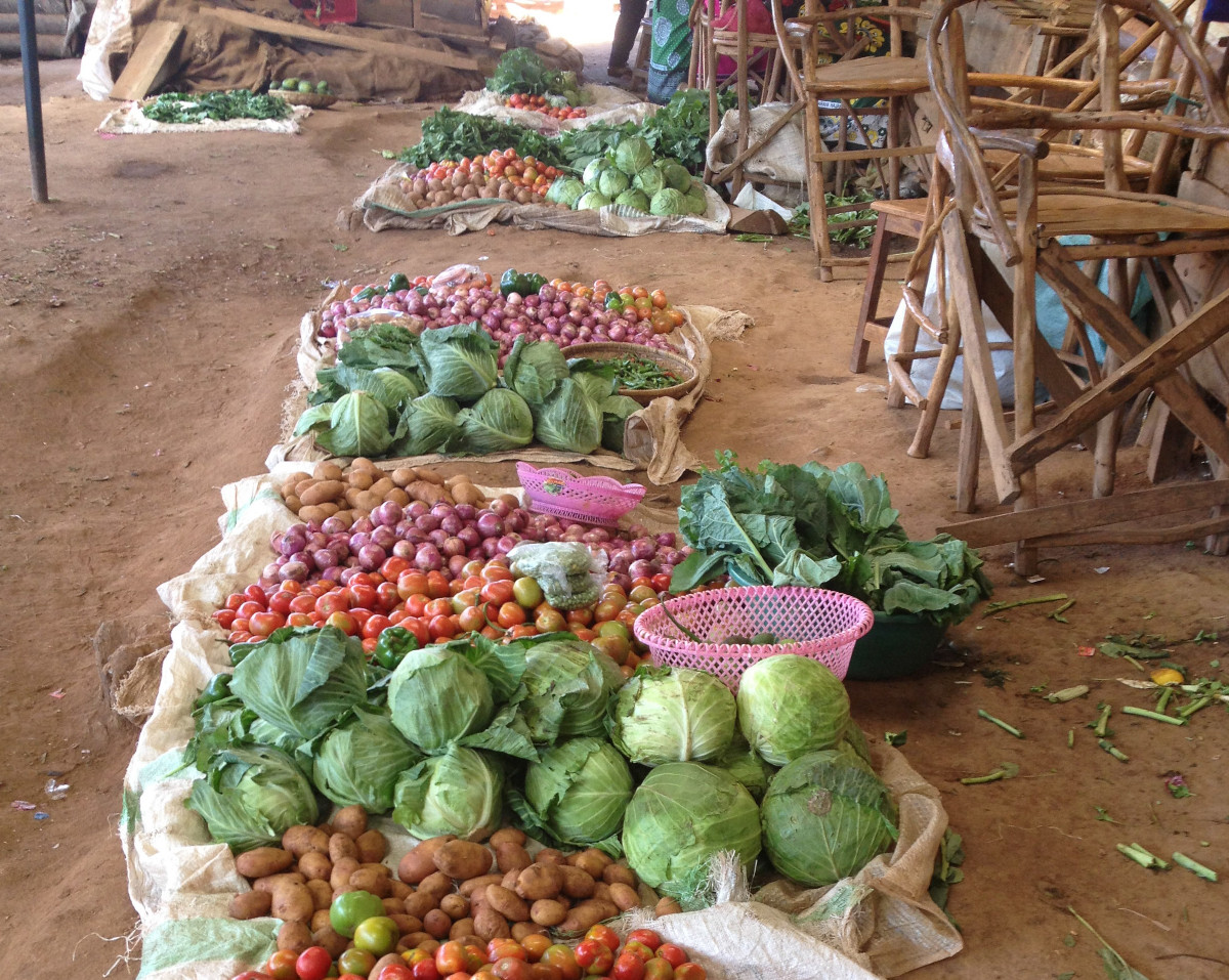 Vegetables at a market, Wundanyi, Taita Taveta County, Kenya. Image by Peter Steward via Flickr (CC BY-NC 2.0)