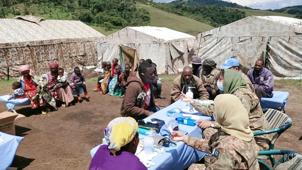 Due to the lack of health care in many rural areas in DRC, MONUSCO peacekeepers organize health clinics like this one in Uvira, South Kivu. Uvira is also a region where moringa is grown. The plant is valued for its many medicinal qualities in a country where many people lack adequate health care. 