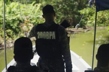 Soldiers from the PROLANSATE Foundation on patrol
