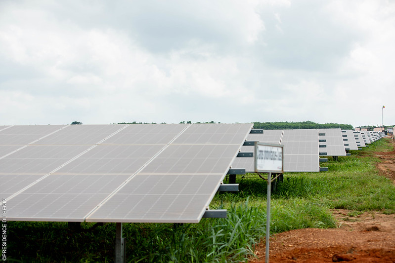 Inauguration of the Illoulofin photovoltaic solar power plant in Benin. Image by the Presidency of the Republic of Benin via Flickr (CC BY-NC-ND 2.0)