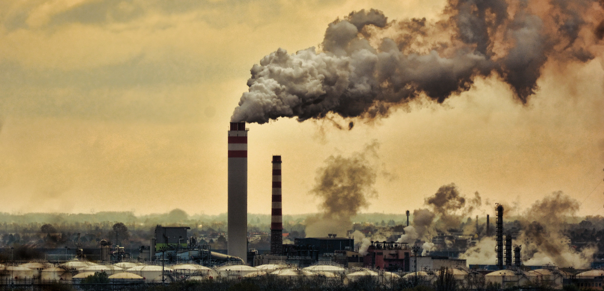 Record fossil fuel emissions in 2025 despite renewables buildout, report says
