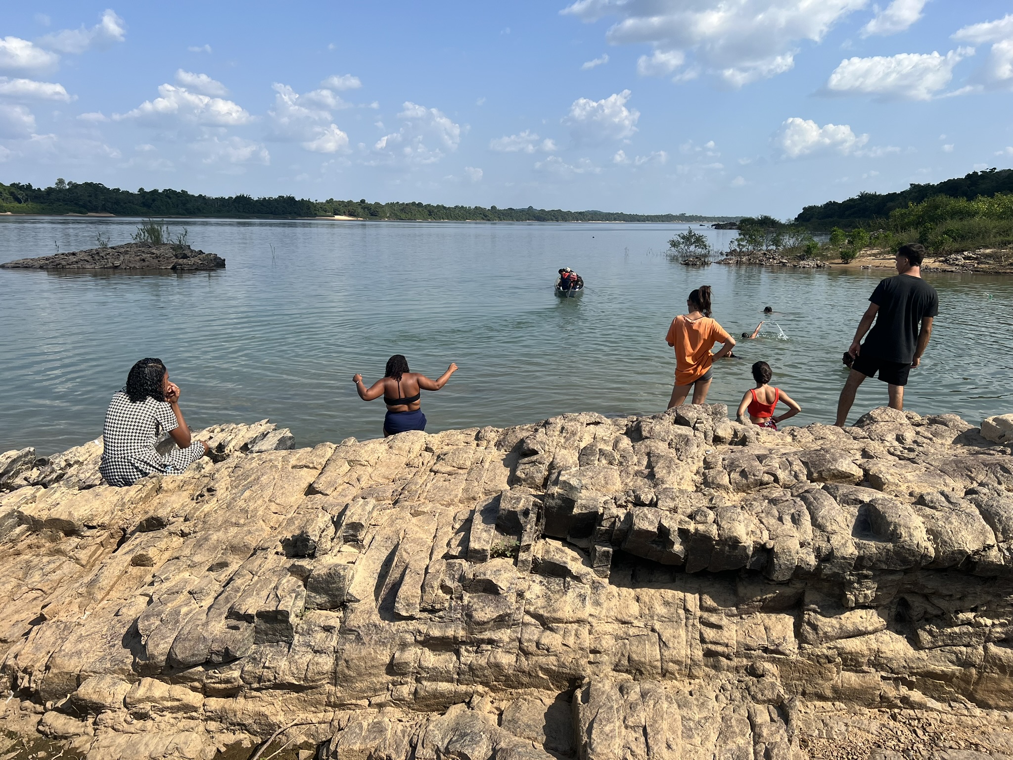 Amazon riverfolk warn blasting rocks for shipping route will kill fisheries