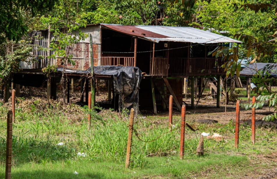Different Indigenous communities in Colombia have been displaced since the FARC guerrilla dissident groups started to clash. Image by Juan Carlos Contreras.