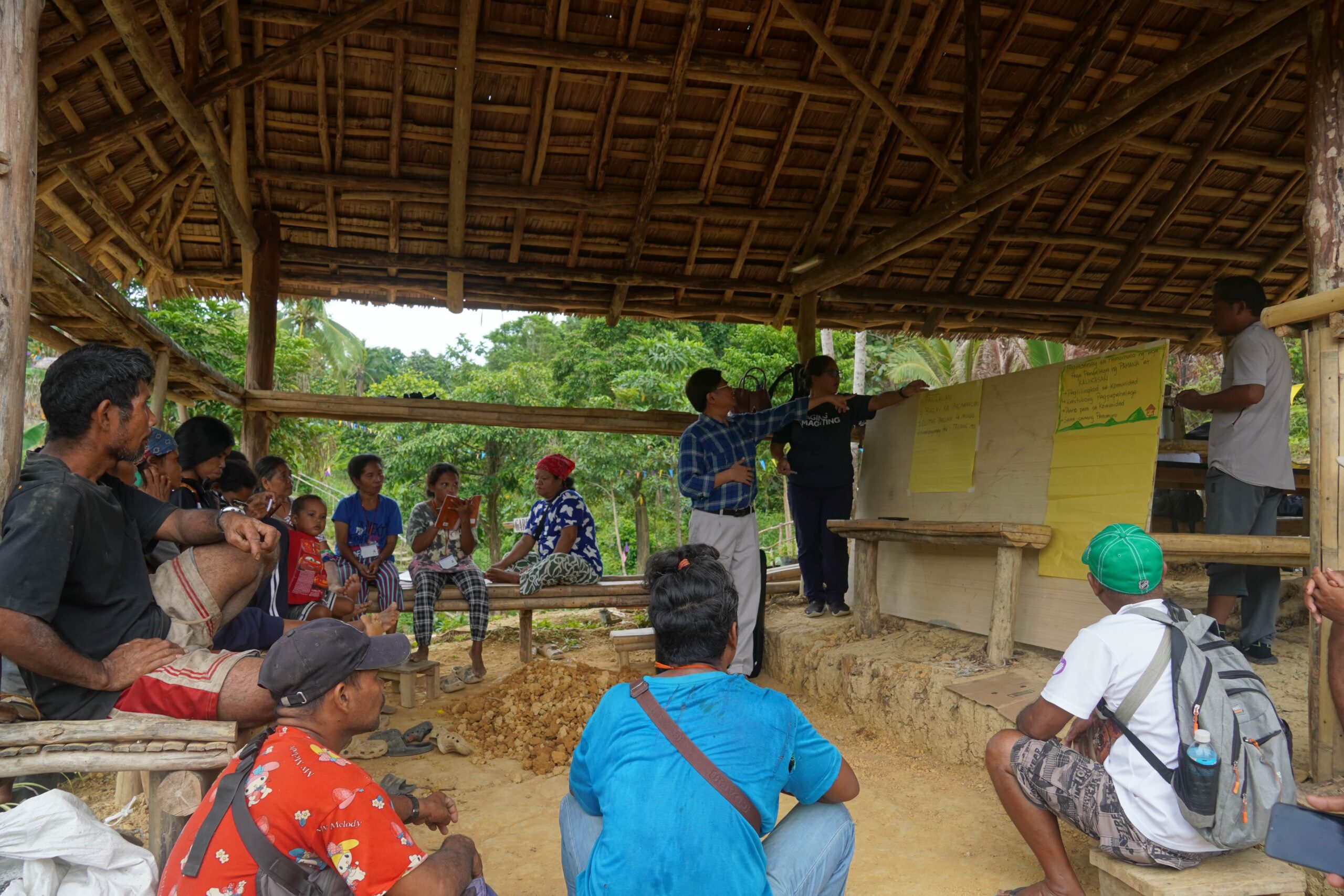 Community meetings for the REDD+ program. Image by Keith Anthony Fabro.