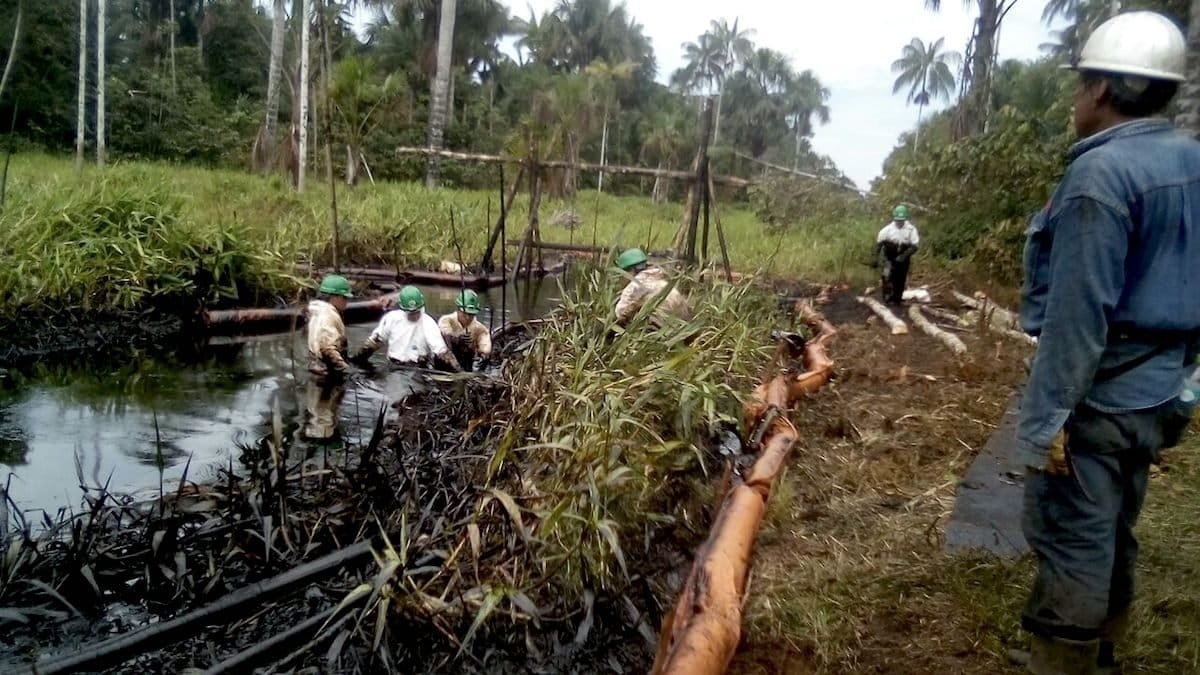 Es el tercer derrame provocado por una fuga en el Oleoducto Nor Peruano que se registra en el poblado de San Pedro, en la región de Loreto. Crédito: Giner Panduro.