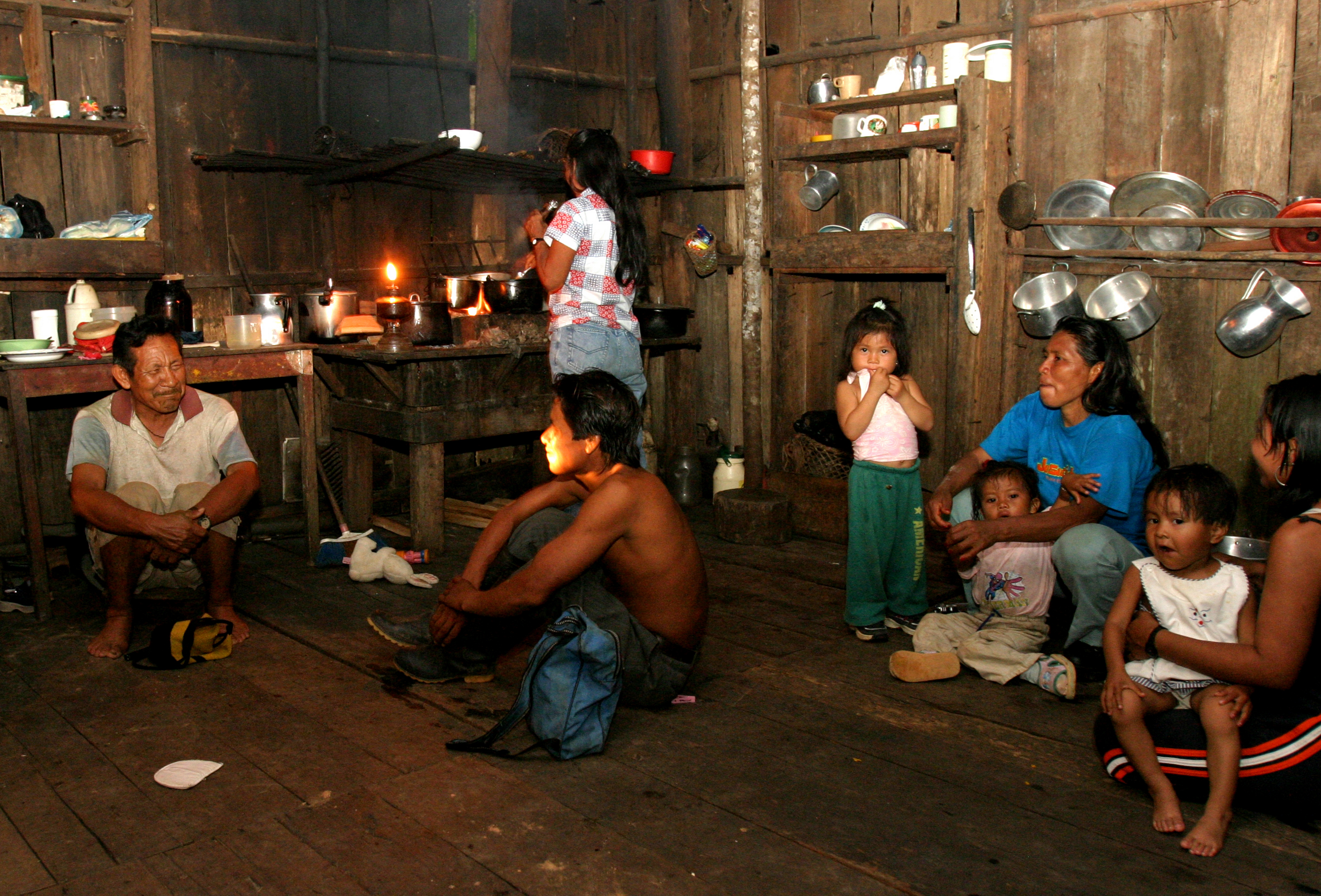 Los indígenas huitotos viven cerca de donde se tienen indicios de pueblos indígenas aislados. Foto: Cortesía Revista Semana - León Darío Peláez.