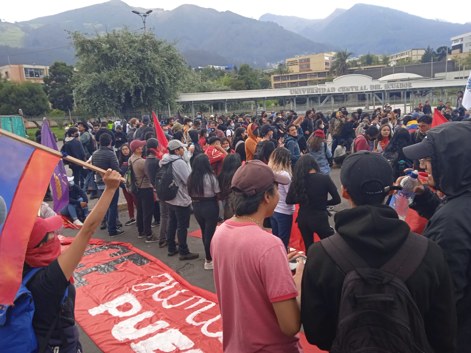 Luego de la detención de Leonidas Iza se intensificaron las protestas en Ecuador. Foto: Cortesía Ecuador Chequea.
