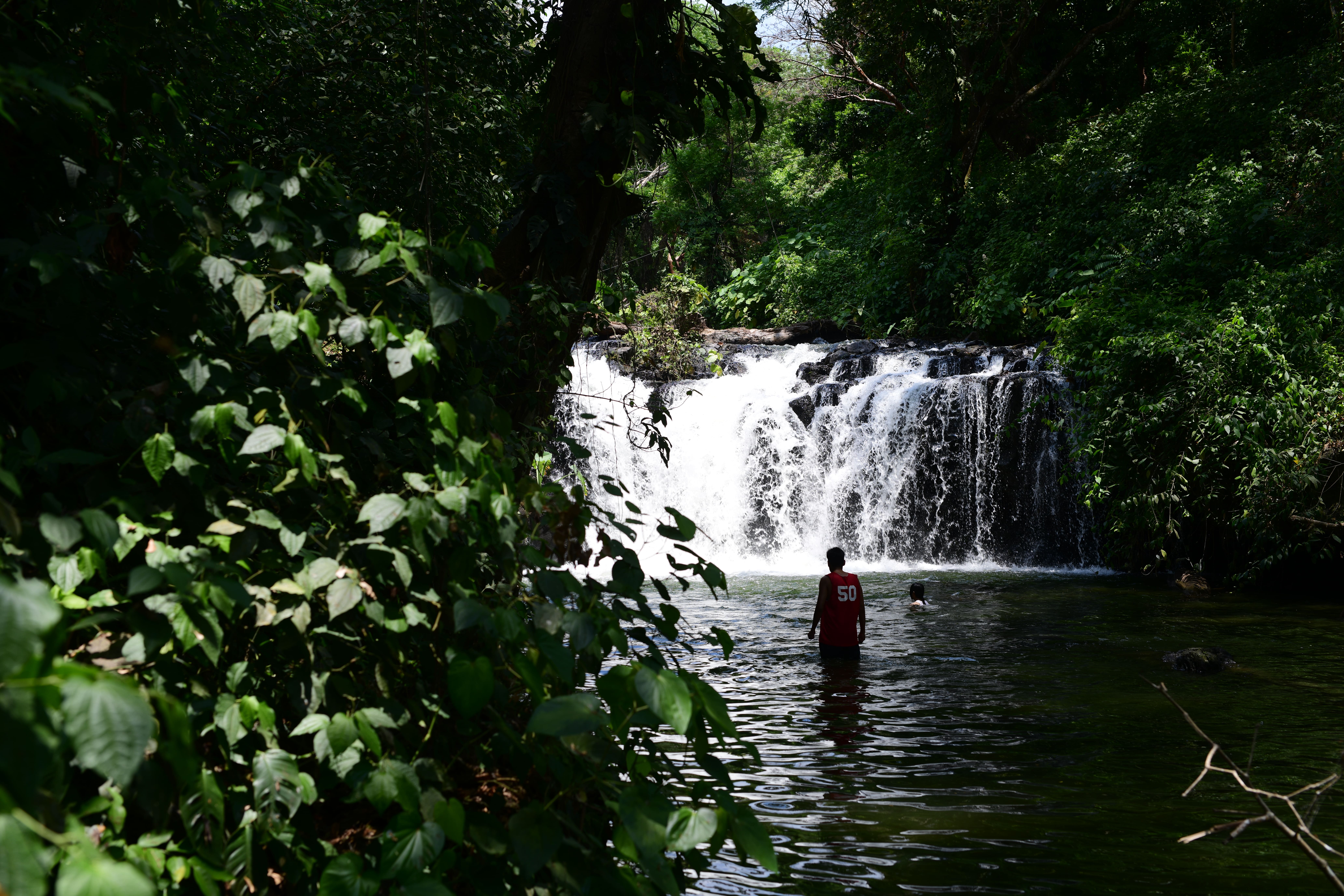 La Laguna Encantada contribuye a la regulación del clima y a la conservación del suelo, y es parte de una red de cuerpos de agua que alimentan ríos y arroyos locales. Foto: Óscar Martínez