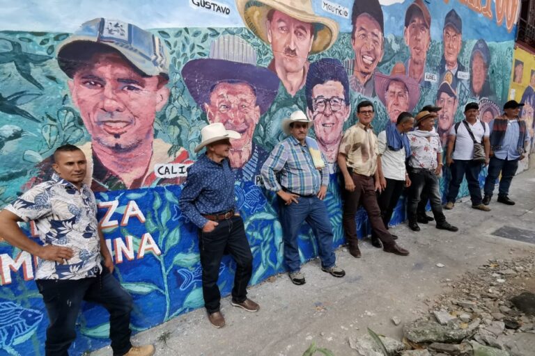 Mural de defensores del territorio en Jericó