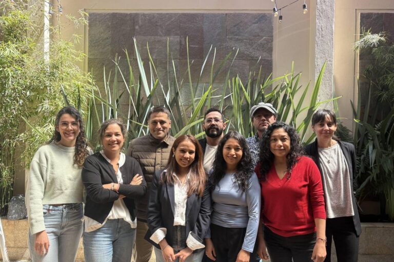 Mongabay Latam da la bienvenida a los cinco periodistas ganadores de la beca de Investigación 2025 sobre delitos ambientales. Foto: Richard Romero