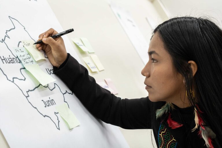 Taller Periodismo Ambiental de Mongabay Latam en Lima_Foto Wilber Huacasi 2025