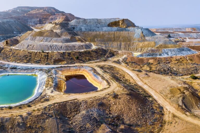 Panorámica del consumo de agua de una mina en México