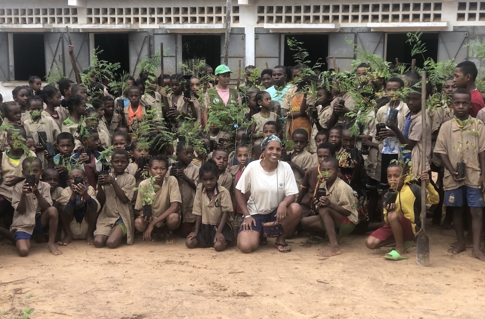 Lalao Aigrette assure des formations sur le recensement des mangroves avec la participation des communautés côtières. Image de Lalao Aigrette pour Mongabay.