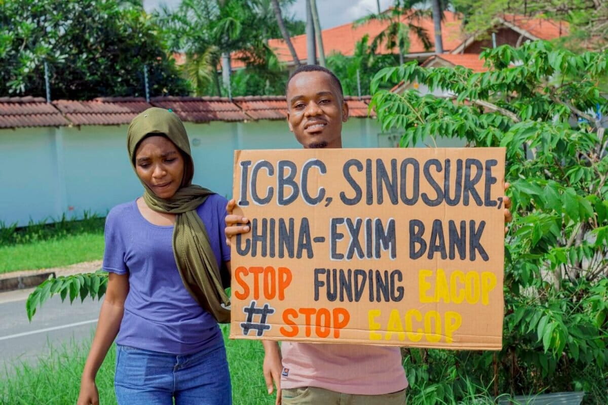 Manifestation contre l’EACOP a Dar es Salaam, 20 novembre 2023. Image de Stop EACOP.