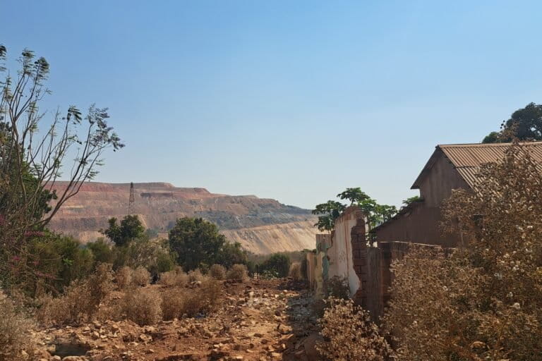 Une carrière minière industrielle à la cité Gécamines à Kolwezi en RDC. Image de Didier Makal prise en 2024.