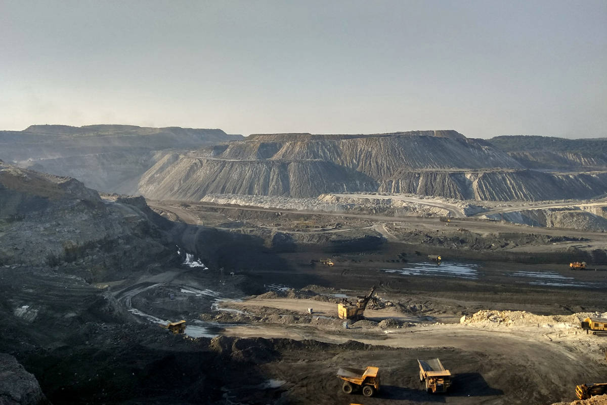 Coal mines just a few minutes away from Korba city. Photo credit: Mayank Aggarwal/Mongabay-India Coal mines just a few minutes away from Korba city. Photo credit: Mayank Aggarwal/Mongabay-India