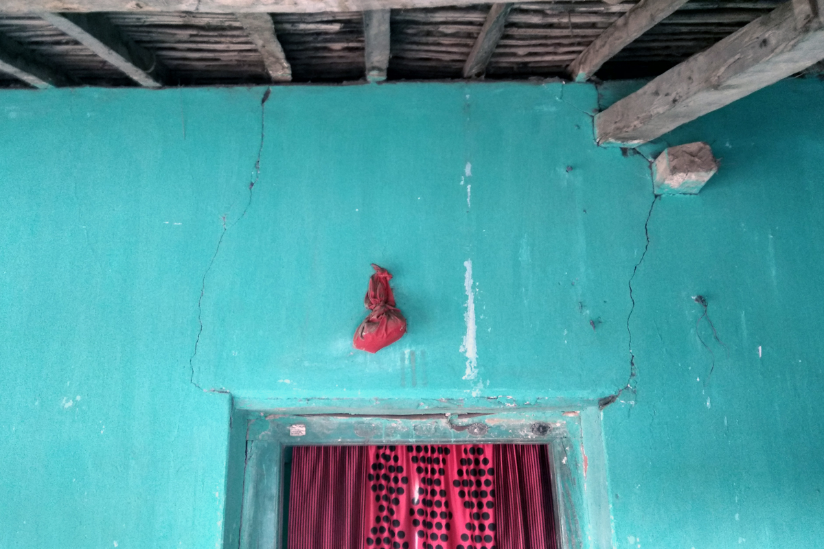 Cracks in homes as a result of blasting activity at nearby mines are a common feature in Korba. Photo credit: Mayank Aggarwal/Mongabay-India Cracks in homes as a result of blasting activity at nearby mines are a common feature in Korba. Photo credit: Mayank Aggarwal/Mongabay-India