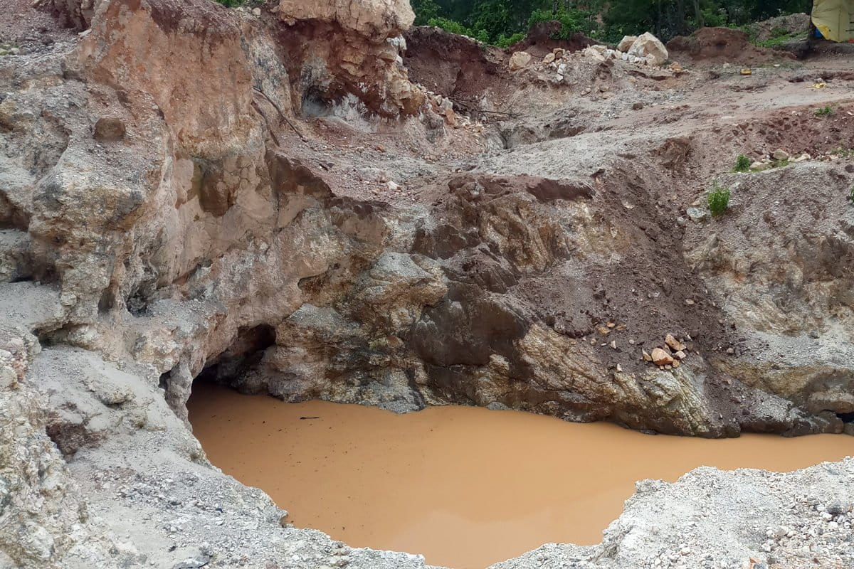 Mica scavenging in Jharkhand destroys lives and environment