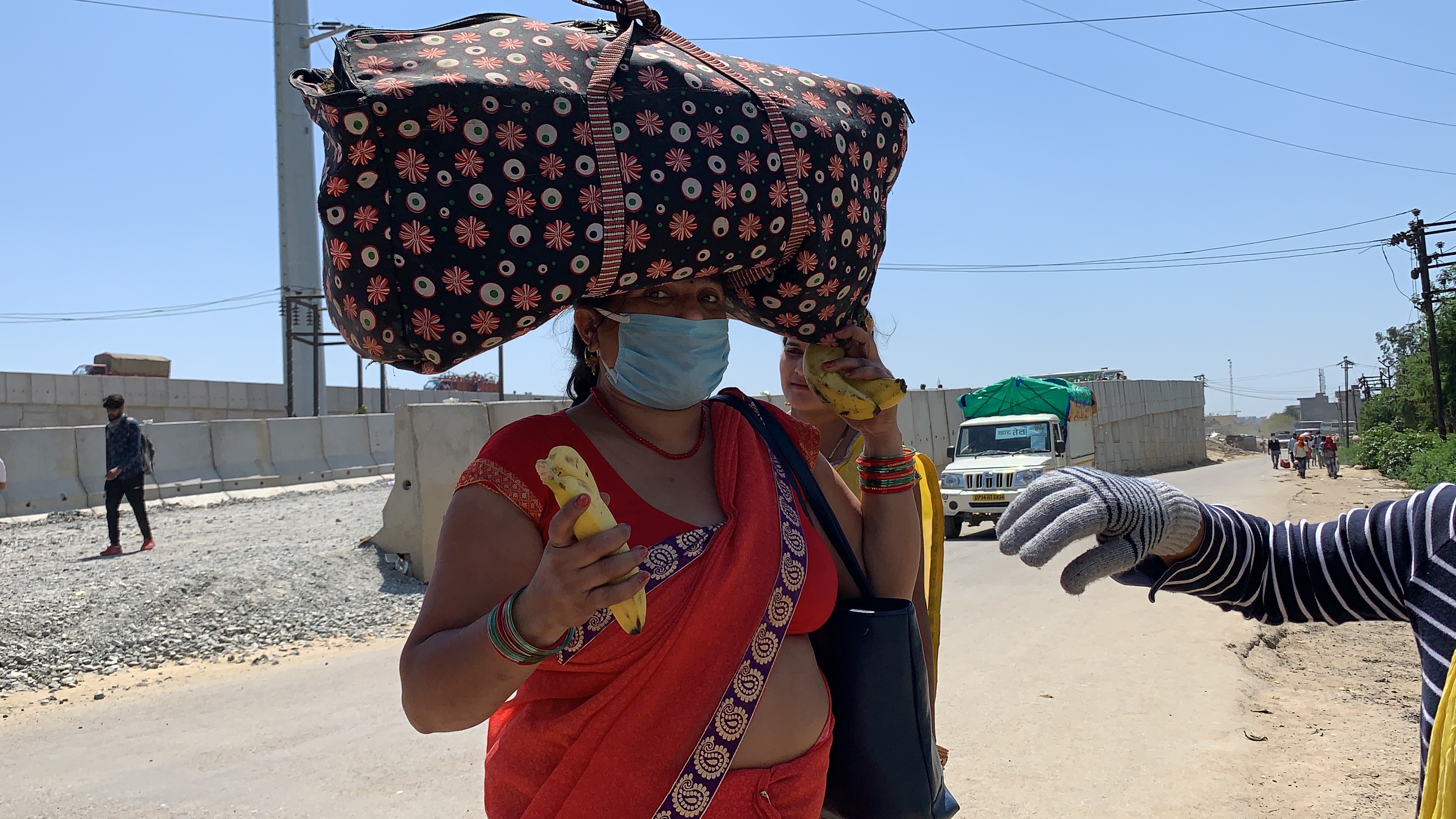 Millions of migrant communities rushed to return to their villages amid the pandemic-associated lockdown in India. Photo by Prerna Prasad.