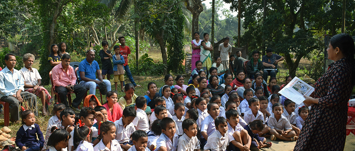 Journalist and activist Mubina Akhtar carrying out a community sensitisation programme at Dhirenpara as part of her Living With Leopards Campaign. Photo by Mubina Akhtar.