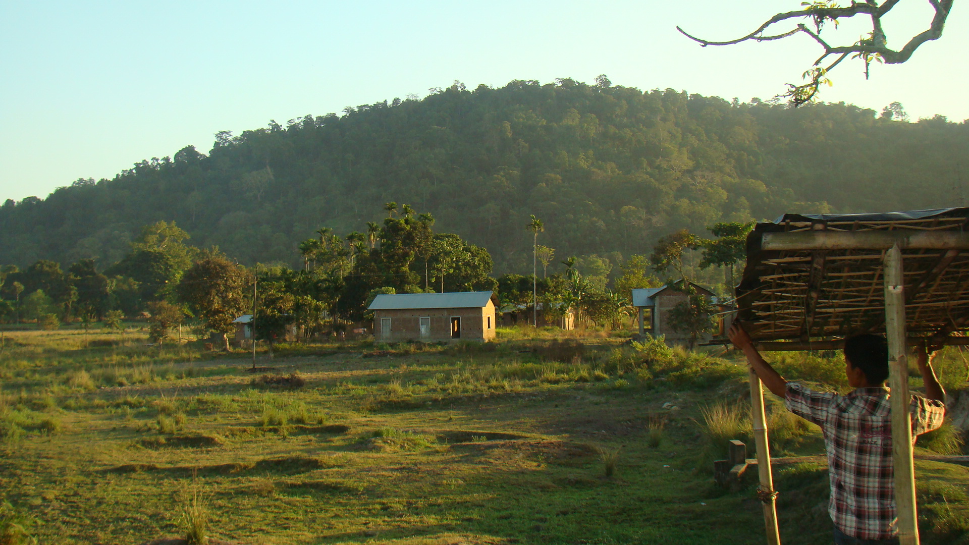 The speeding traffic on NH 37, expansion of human activities including settlements, stone quarries in the hill slopes of Ruthe Pahar, and agricultural practices including monoculture plantation in and around the Mongkrakjuri – Kanchanjuri Corridor are major threats. Photo by Amit Sharma.